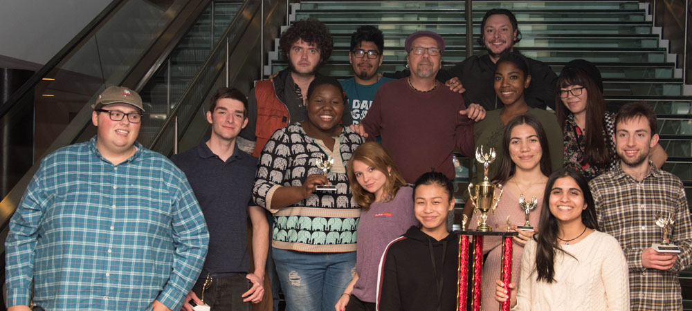 Valencia with their first-place trophy from the 2018 Community College Championship Tournament