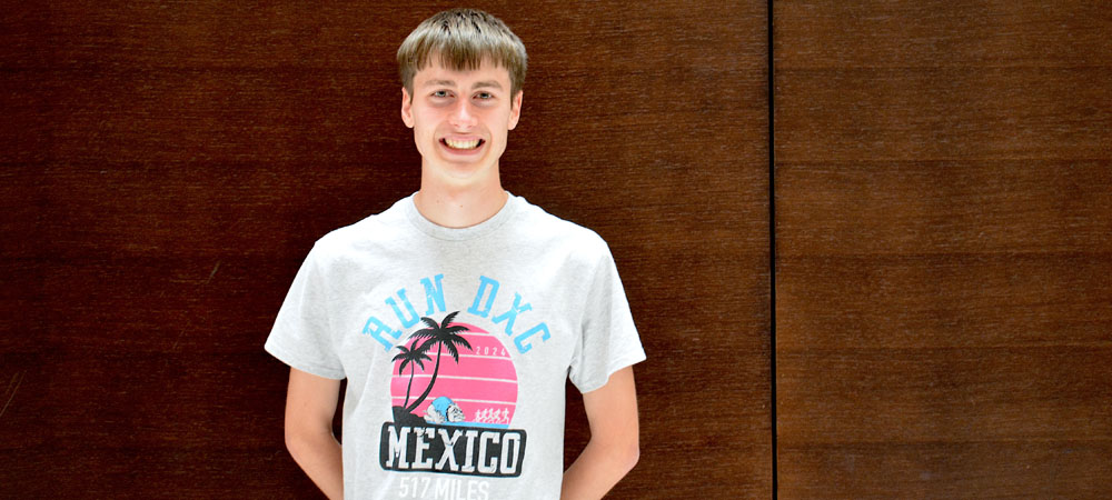 Andrew Peuster, winner of the 2025 Individual Player National Championship Tournament